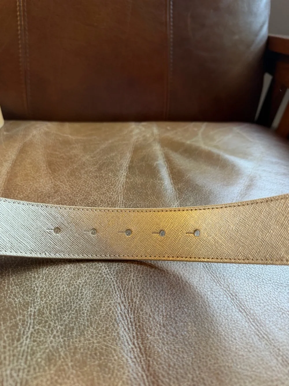 Tory Burch reversible Beige Leather Belt Gold Buckle, gold on the reverse side - Picture 5 of 5